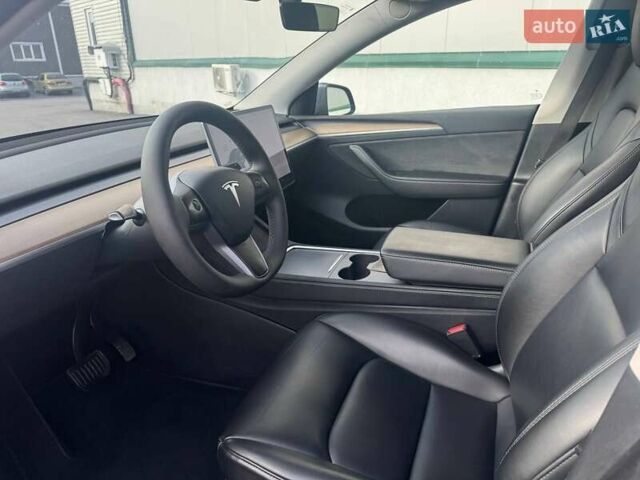 Серый Тесла Model Y, объемом двигателя 0 л и пробегом 110 тыс. км за 22000 $, фото 8 на Automoto.ua