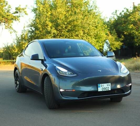 Серый Тесла Model Y, объемом двигателя 0 л и пробегом 85 тыс. км за 25000 $, фото 25 на Automoto.ua