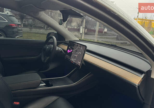 Серый Тесла Model Y, объемом двигателя 0 л и пробегом 138 тыс. км за 20200 $, фото 31 на Automoto.ua