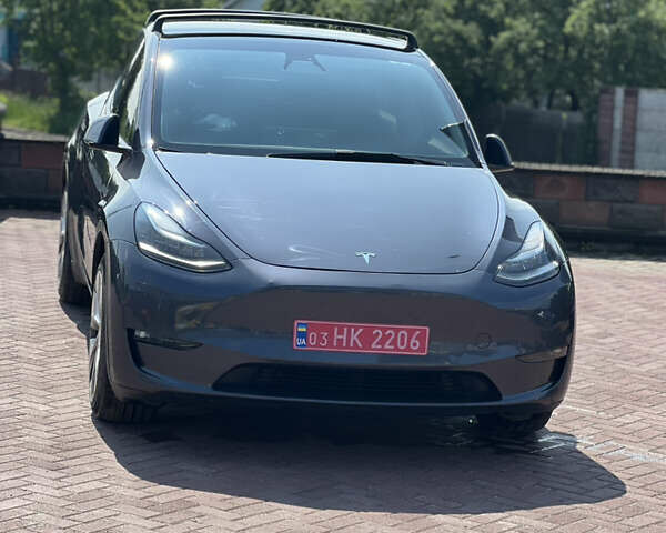 Серый Тесла Model Y, объемом двигателя 0 л и пробегом 96 тыс. км за 22900 $, фото 3 на Automoto.ua