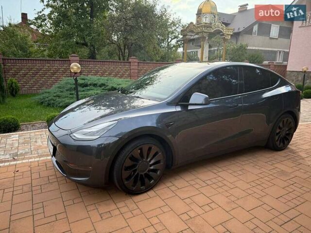 Серый Тесла Model Y, объемом двигателя 0 л и пробегом 100 тыс. км за 25500 $, фото 3 на Automoto.ua