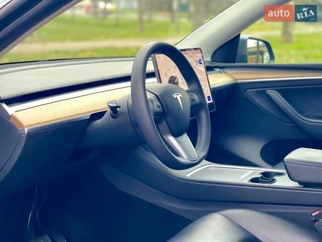 Серый Тесла Model Y, объемом двигателя 0 л и пробегом 92 тыс. км за 24499 $, фото 8 на Automoto.ua
