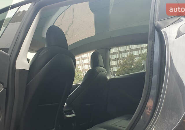 Тесла Model Y 2021 в Киеве на Automoto.ua Серый Тесла Model Y, объемом двигателя 0 л и пробегом 84 тыс. км за 27900 $, фото 15 на Automoto.ua