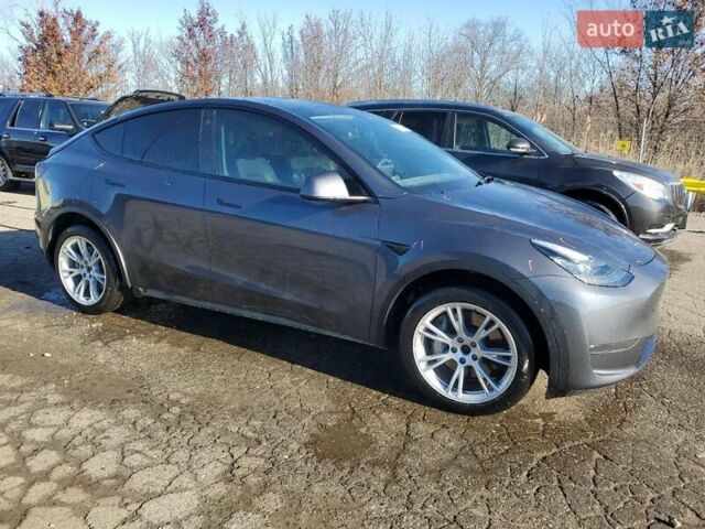 Серый Тесла Model Y, объемом двигателя 0 л и пробегом 173 тыс. км за 9100 $, фото 1 на Automoto.ua