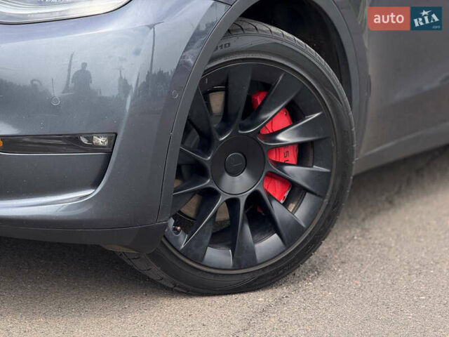 Серый Тесла Model Y, объемом двигателя 0 л и пробегом 91 тыс. км за 26500 $, фото 6 на Automoto.ua