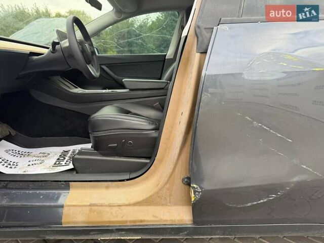 Серый Тесла Model Y, объемом двигателя 0 л и пробегом 102 тыс. км за 18200 $, фото 19 на Automoto.ua