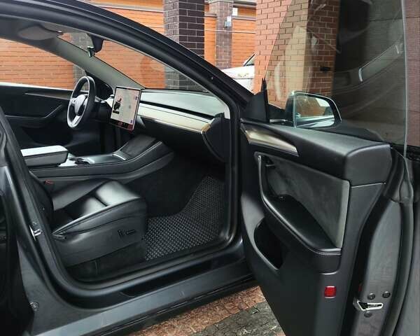 Сірий Тесла Model Y, об'ємом двигуна 0 л та пробігом 87 тис. км за 33000 $, фото 14 на Automoto.ua
