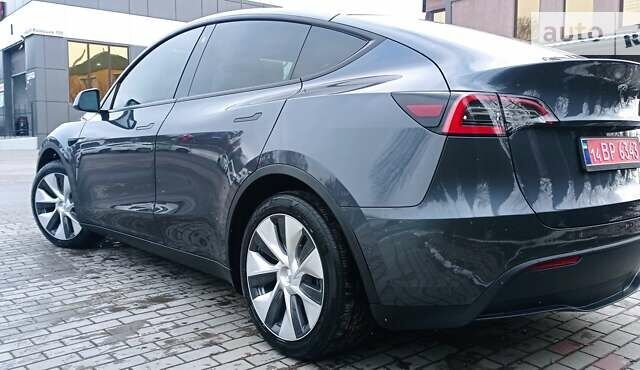 Сірий Тесла Model Y, об'ємом двигуна 0 л та пробігом 52 тис. км за 32200 $, фото 26 на Automoto.ua