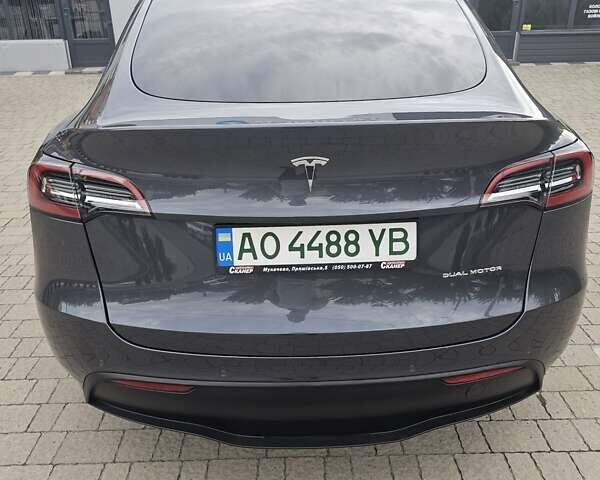 Тесла Model Y 2021 в Мукачеве на Automoto.ua Серый Тесла Model Y, объемом двигателя 0 л и пробегом 62 тыс. км за 26950 $, фото 8 на Automoto.ua