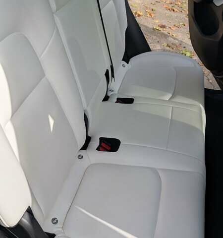 Сірий Тесла Model Y, об'ємом двигуна 0 л та пробігом 152 тис. км за 21000 $, фото 45 на Automoto.ua