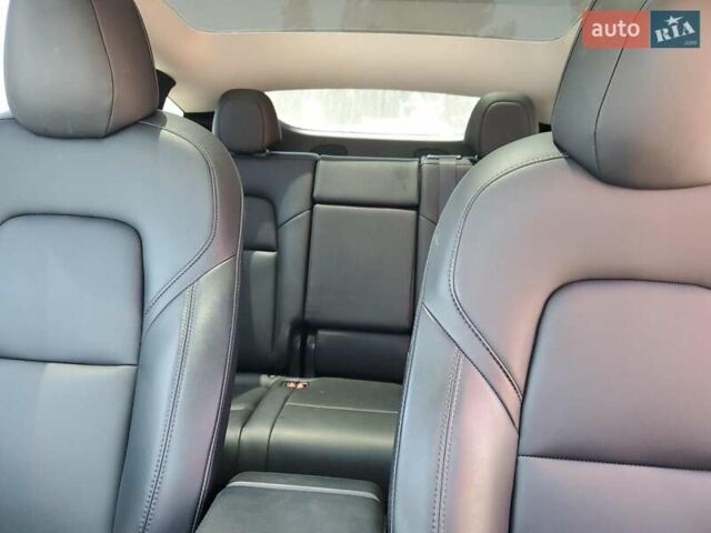 Сірий Тесла Model Y, об'ємом двигуна 0 л та пробігом 99 тис. км за 18900 $, фото 6 на Automoto.ua