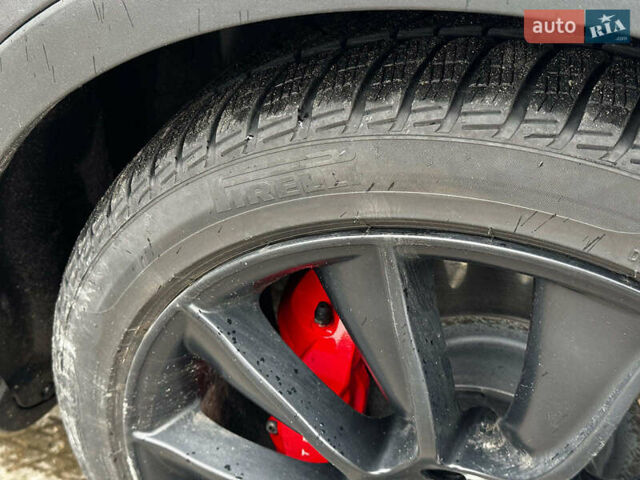 Серый Тесла Model Y, объемом двигателя 0 л и пробегом 98 тыс. км за 29490 $, фото 9 на Automoto.ua