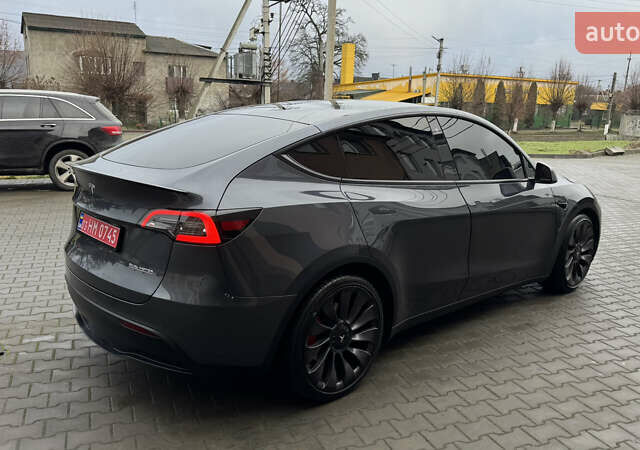 Серый Тесла Model Y, объемом двигателя 0 л и пробегом 138 тыс. км за 20200 $, фото 16 на Automoto.ua