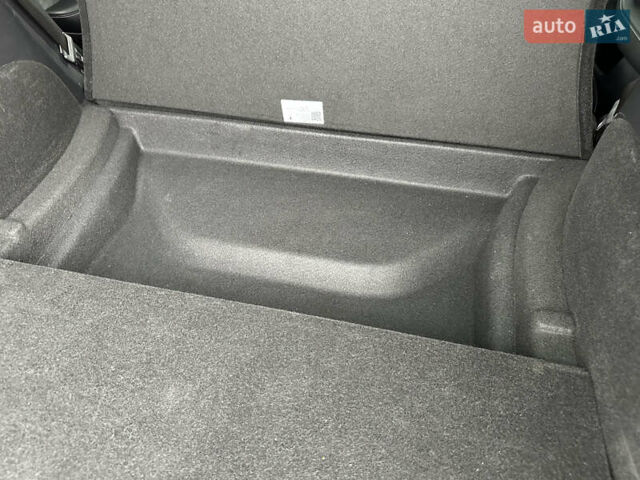 Сірий Тесла Model Y, об'ємом двигуна 0 л та пробігом 91 тис. км за 23400 $, фото 82 на Automoto.ua