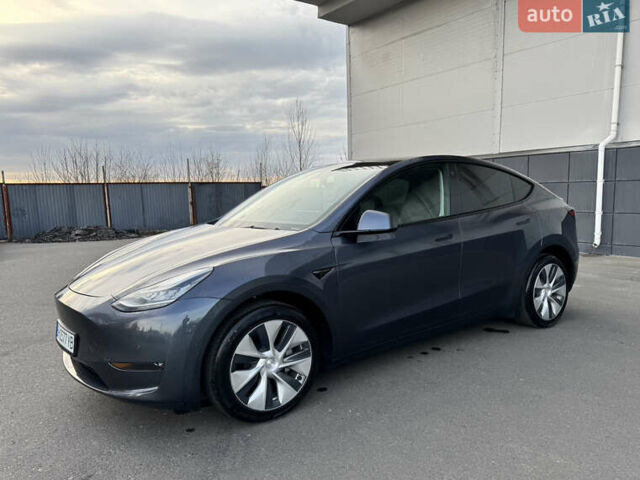 Серый Тесла Model Y, объемом двигателя 0 л и пробегом 33 тыс. км за 23999 $, фото 7 на Automoto.ua