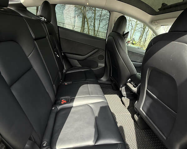 Серый Тесла Model Y, объемом двигателя 0 л и пробегом 96 тыс. км за 27500 $, фото 50 на Automoto.ua