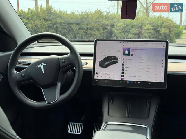 Серый Тесла Model Y, объемом двигателя 0 л и пробегом 91 тыс. км за 26500 $, фото 39 на Automoto.ua