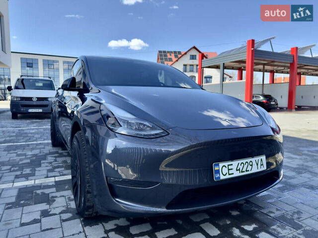 Серый Тесла Model Y, объемом двигателя 0 л и пробегом 78 тыс. км за 28000 $, фото 5 на Automoto.ua