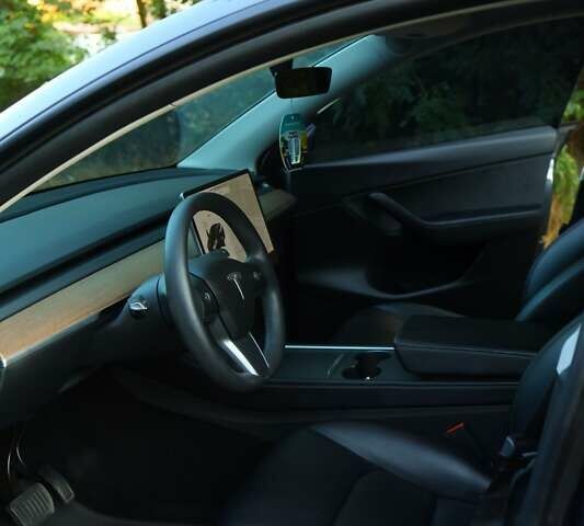 Серый Тесла Model Y, объемом двигателя 0 л и пробегом 85 тыс. км за 25000 $, фото 15 на Automoto.ua