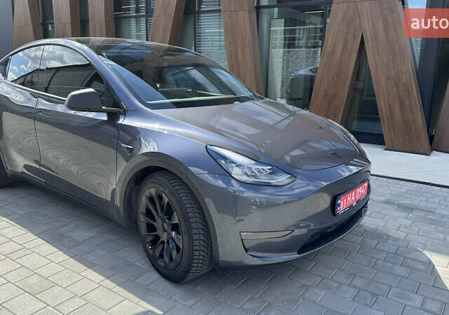 Серый Тесла Model Y, объемом двигателя 0 л и пробегом 80 тыс. км за 21500 $, фото 4 на Automoto.ua