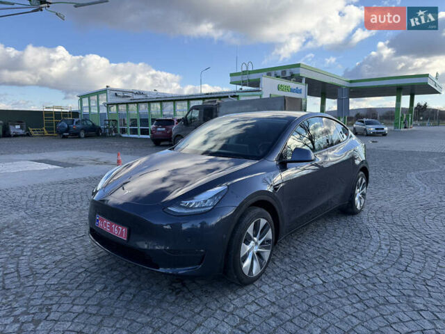 Серый Тесла Model Y, объемом двигателя 0 л и пробегом 51 тыс. км за 24000 $, фото 1 на Automoto.ua