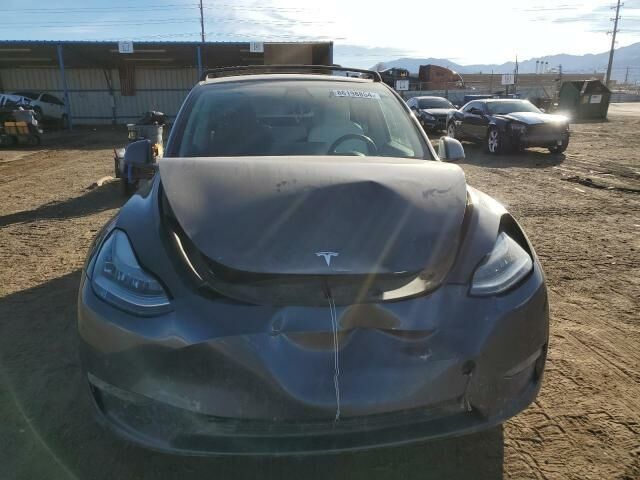 Серый Тесла Model Y, объемом двигателя 0 л и пробегом 0 тыс. км за 16900 $, фото 1 на Automoto.ua