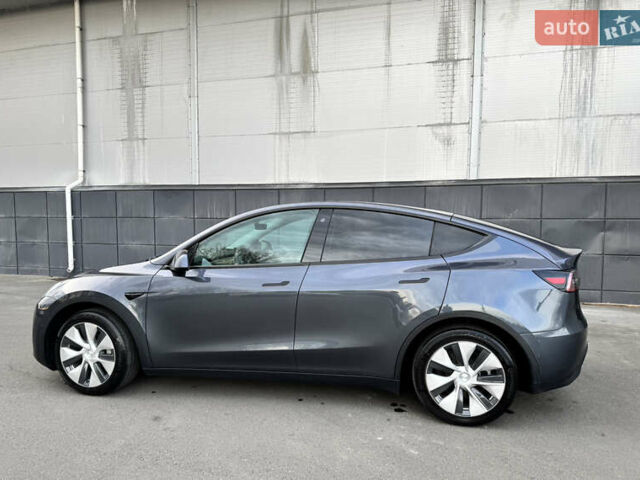 Серый Тесла Model Y, объемом двигателя 0 л и пробегом 33 тыс. км за 23999 $, фото 48 на Automoto.ua