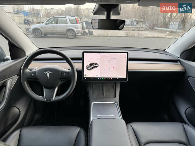 Серый Тесла Model Y, объемом двигателя 0 л и пробегом 38 тыс. км за 28900 $, фото 29 на Automoto.ua