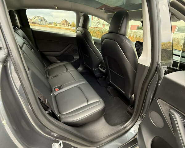 Сірий Тесла Model Y, об'ємом двигуна 0 л та пробігом 110 тис. км за 30000 $, фото 13 на Automoto.ua