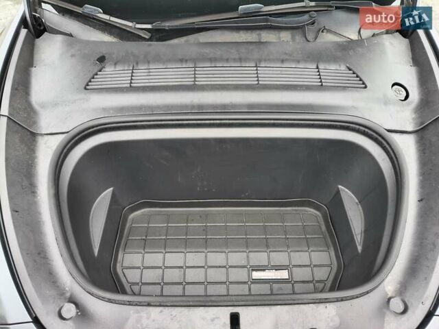 Сірий Тесла Model Y, об'ємом двигуна 0 л та пробігом 91 тис. км за 23400 $, фото 91 на Automoto.ua