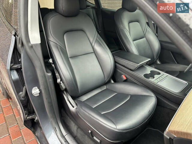 Сірий Тесла Model Y, об'ємом двигуна 0 л та пробігом 97 тис. км за 23900 $, фото 31 на Automoto.ua