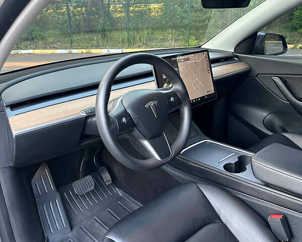 Сірий Тесла Model Y, об'ємом двигуна 0 л та пробігом 57 тис. км за 25700 $, фото 11 на Automoto.ua