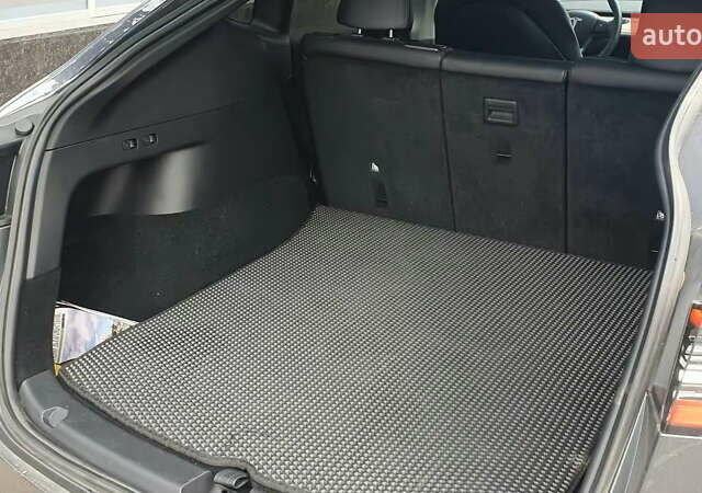 Серый Тесла Model Y, объемом двигателя 0 л и пробегом 84 тыс. км за 24999 $, фото 18 на Automoto.ua