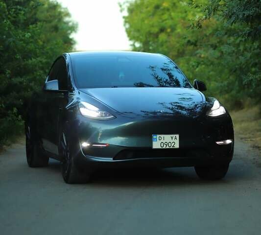 Серый Тесла Model Y, объемом двигателя 0 л и пробегом 85 тыс. км за 25000 $, фото 27 на Automoto.ua