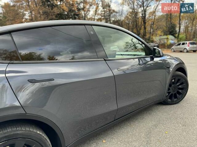 Серый Тесла Model Y, объемом двигателя 0 л и пробегом 211 тыс. км за 18950 $, фото 36 на Automoto.ua