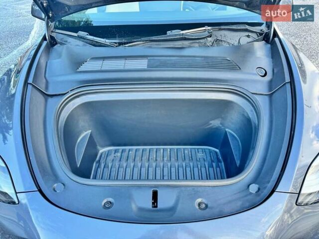 Тесла Model Y 2021 у Чернігові на Automoto.ua Сірий Тесла Model Y, об'ємом двигуна 0 л та пробігом 31 тис. км за 8000 $, фото 6 на Automoto.ua