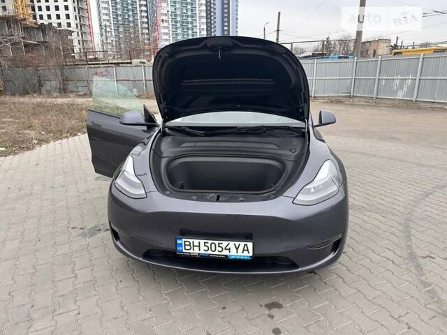 Серый Тесла Model Y, объемом двигателя 0 л и пробегом 52 тыс. км за 39000 $, фото 24 на Automoto.ua