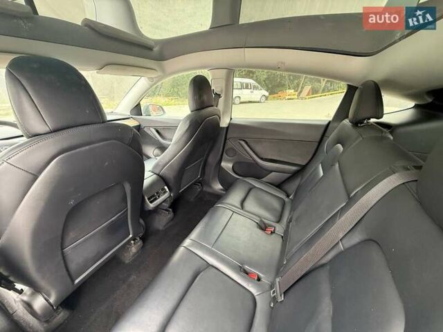 Серый Тесла Model Y, объемом двигателя 0 л и пробегом 225 тыс. км за 17900 $, фото 5 на Automoto.ua