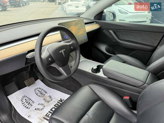 Серый Тесла Model Y, объемом двигателя 0 л и пробегом 102 тыс. км за 18200 $, фото 17 на Automoto.ua