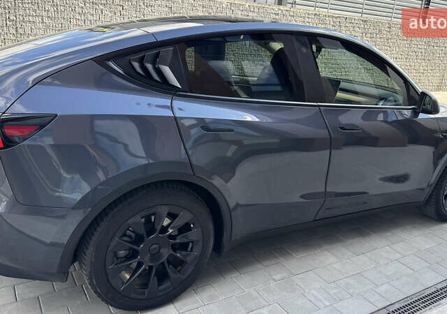 Серый Тесла Model Y, объемом двигателя 0 л и пробегом 80 тыс. км за 21500 $, фото 7 на Automoto.ua