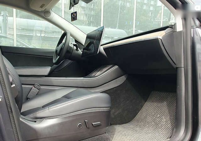 Сірий Тесла Model Y, об'ємом двигуна 0 л та пробігом 84 тис. км за 27900 $, фото 10 на Automoto.ua