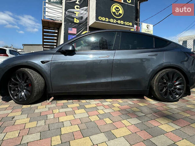 Сірий Тесла Model Y, об'ємом двигуна 0 л та пробігом 68 тис. км за 25500 $, фото 3 на Automoto.ua