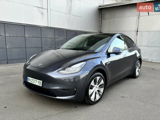 Серый Тесла Model Y, объемом двигателя 0 л и пробегом 33 тыс. км за 23999 $, фото 38 на Automoto.ua