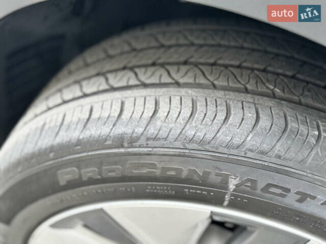 Серый Тесла Model Y, объемом двигателя 0 л и пробегом 38 тыс. км за 28900 $, фото 74 на Automoto.ua