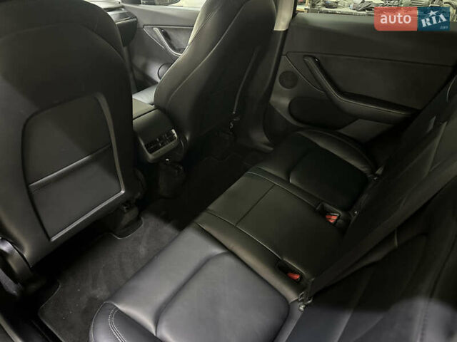 Серый Тесла Model Y, объемом двигателя 0 л и пробегом 110 тыс. км за 23700 $, фото 10 на Automoto.ua