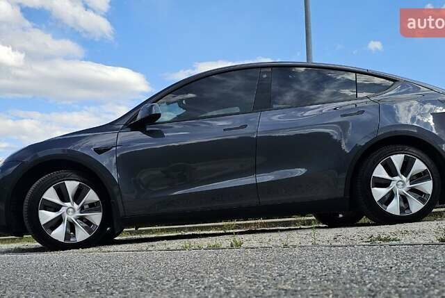 Сірий Тесла Model Y, об'ємом двигуна 0 л та пробігом 87 тис. км за 27000 $, фото 9 на Automoto.ua