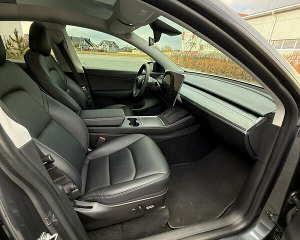 Сірий Тесла Model Y, об'ємом двигуна 0 л та пробігом 110 тис. км за 30000 $, фото 12 на Automoto.ua