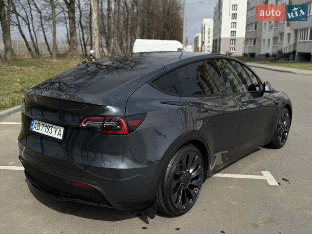 Серый Тесла Model Y, объемом двигателя 0 л и пробегом 96 тыс. км за 27500 $, фото 31 на Automoto.ua
