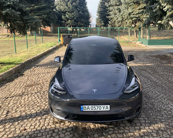 Серый Тесла Model Y, объемом двигателя 0 л и пробегом 39 тыс. км за 34200 $, фото 2 на Automoto.ua