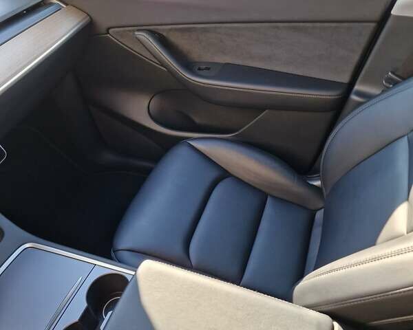 Сірий Тесла Model Y, об'ємом двигуна 0 л та пробігом 80 тис. км за 27700 $, фото 19 на Automoto.ua